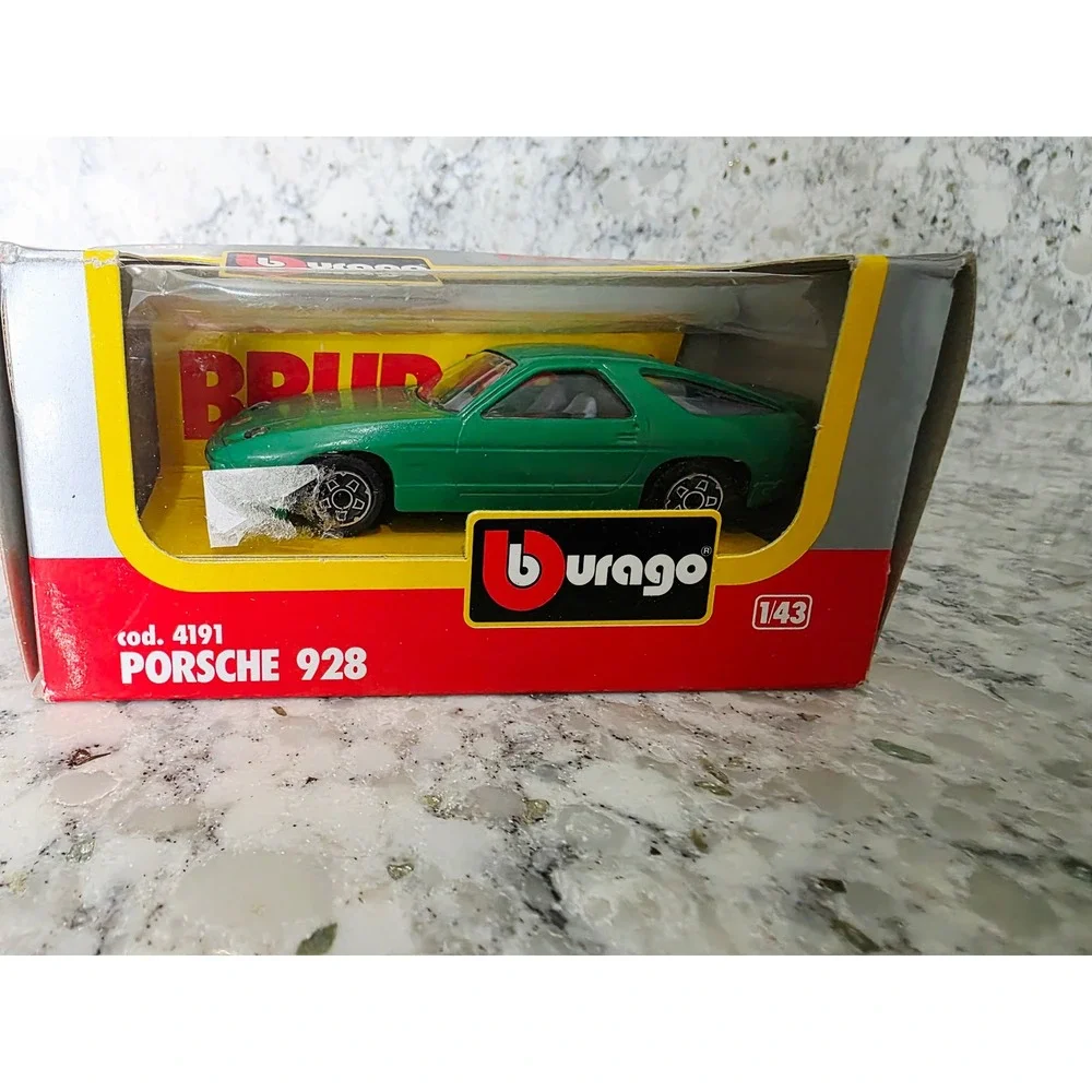 Bburago Porsche 928 Green Diecast Car 1/43 Vintage 1980s Made in Italy 4191